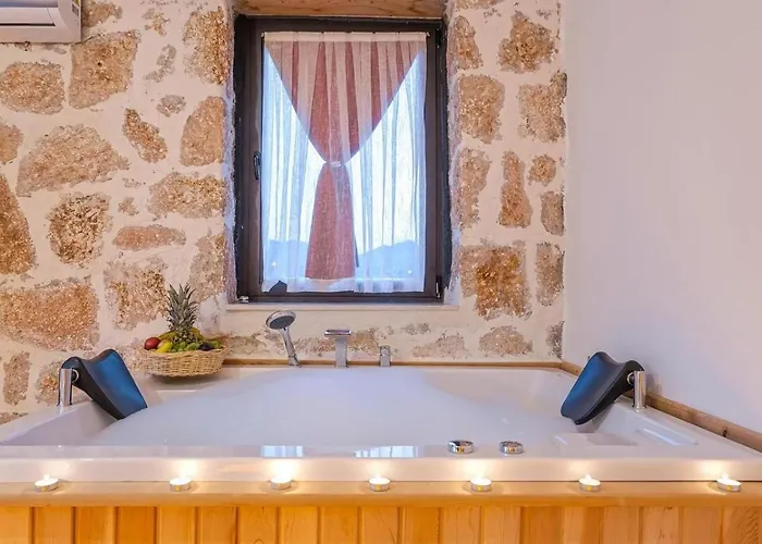 Daire Stonehouse 1 *